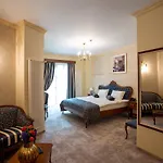 The Arlington Boutique Otel