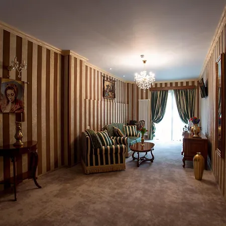 فندق The Arlington Boutique 4*