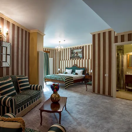 The Arlington Boutique