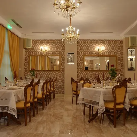 The Arlington Boutique فندق كرايوفا