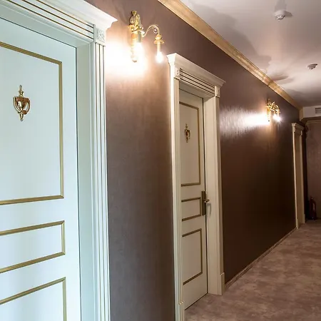 The Arlington Boutique 4* كرايوفا