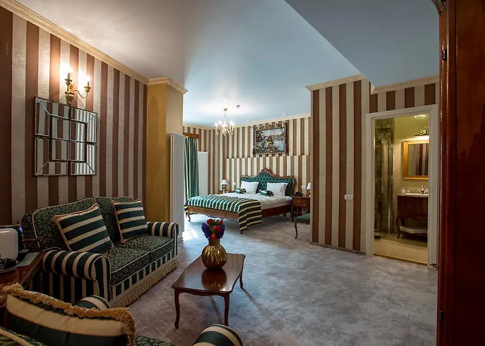 The Arlington Boutique